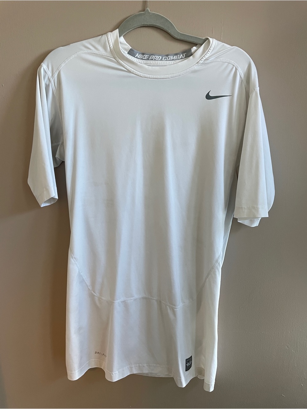 Nike Men’s White Half Sleeve Dri-FIT Training Tee